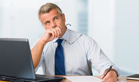 Ce-a fost mai întâi, biroul sau găina?