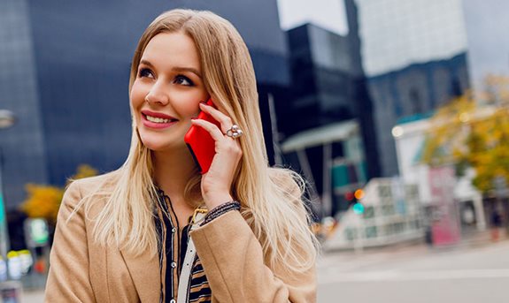 Martie este aici. Nu uita să-ți suni mama!